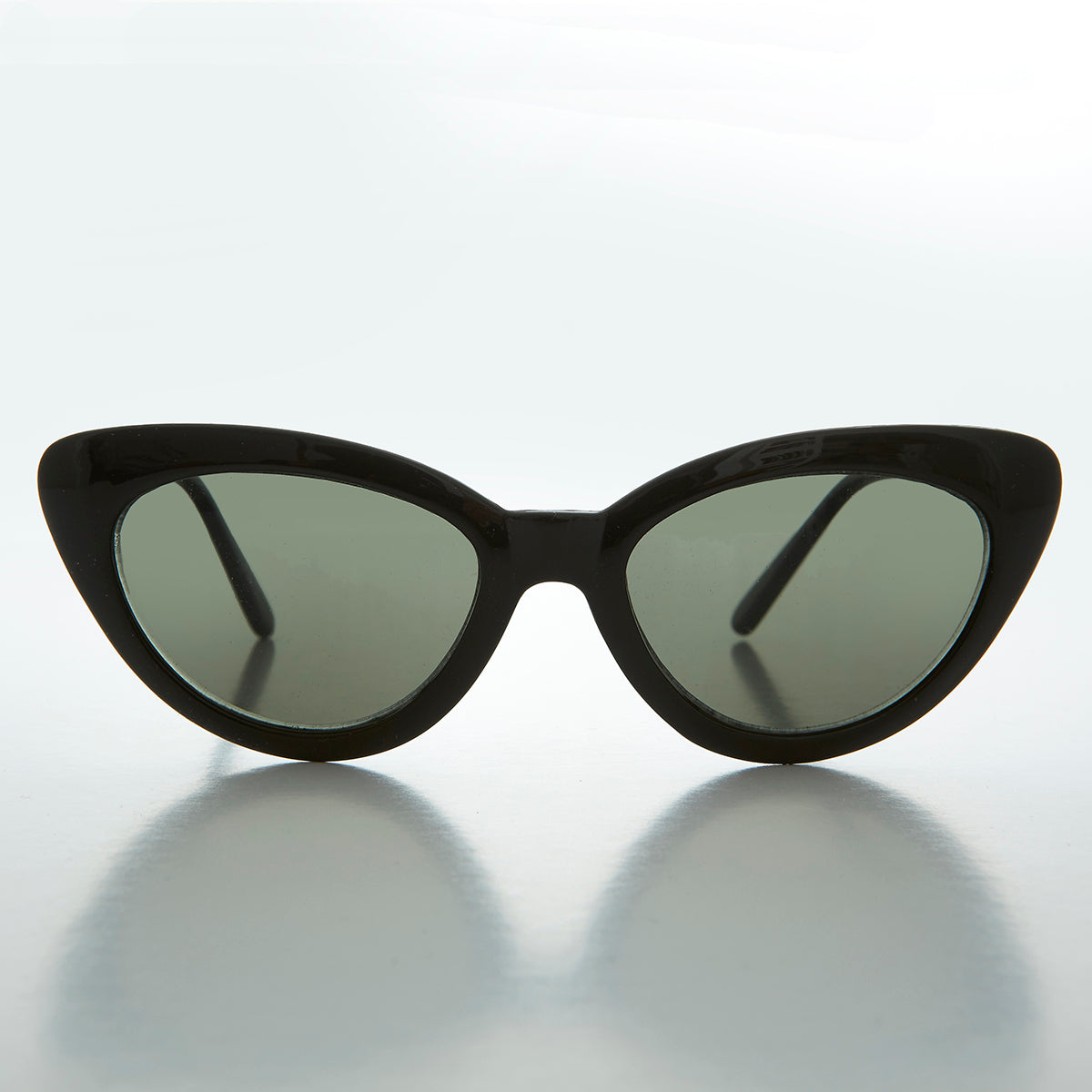 Sunglass Museum Slim Small Frame Oval Retro Cat Eye Sunglass - Selena - Golden Tortoise