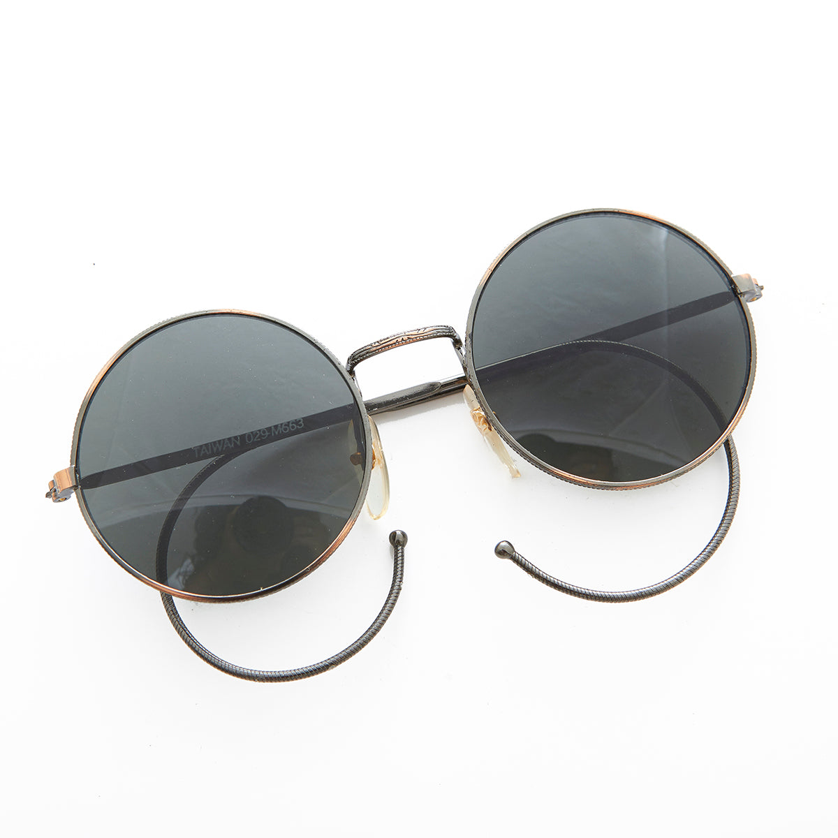 Round Vintage Sunglass with Cable Temples