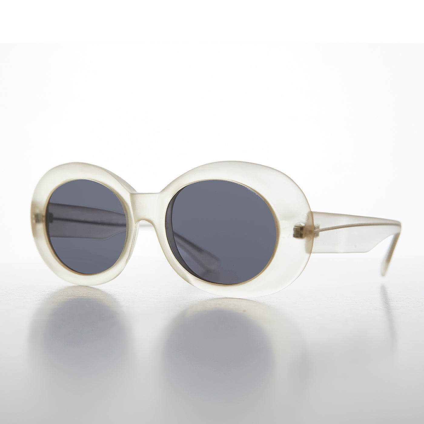 Oval Clout Cat Eye Vintage Sunglasses - Emma