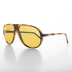 Pilot Sunglasses with Yellow Lenses