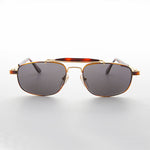 Load image into Gallery viewer, Gold 90s Vintage Pilot Sunglass
