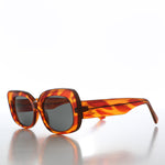 Load image into Gallery viewer, Mod Bold Rectangular Vintage Sunglasses
