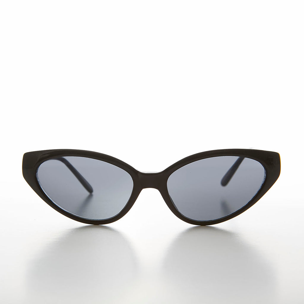 Shallow Lens Extreme Cat Eye Sunglass