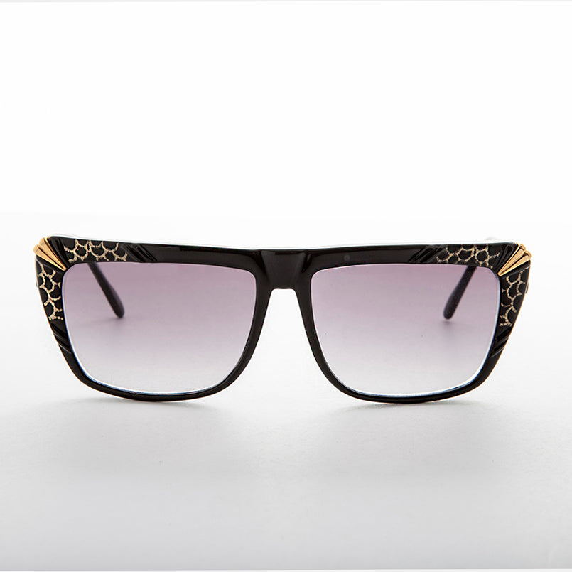 Sunglass Museum Slim Small Frame Oval Retro Cat Eye Sunglass - Selena - Golden Tortoise